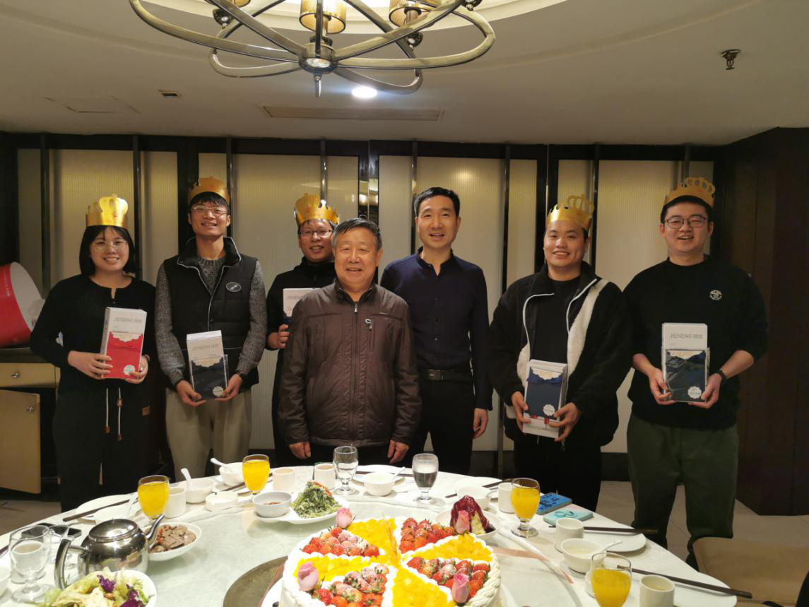 中天圣塬舉辦2022年第一季度員工生日會